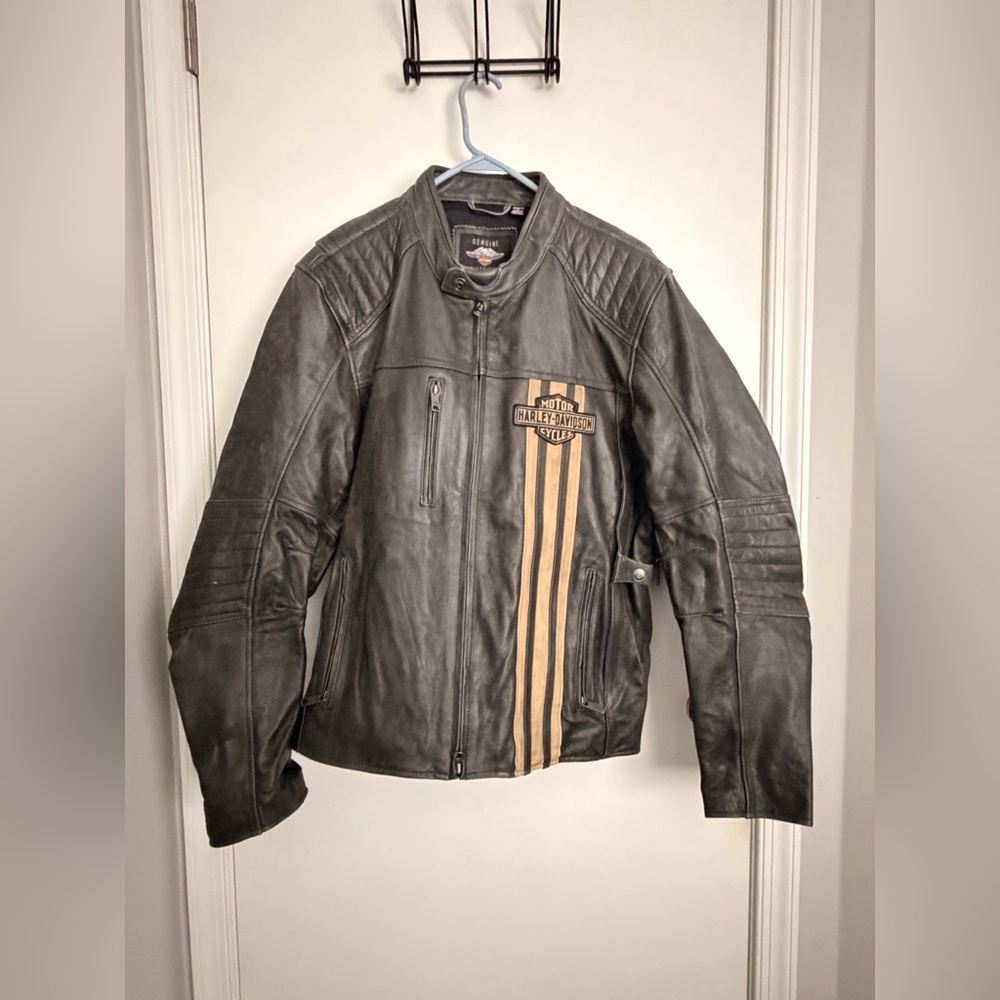 Vintage Authentic Harley-Davidson Men's H-D Triple Vent Passing Link II Leather